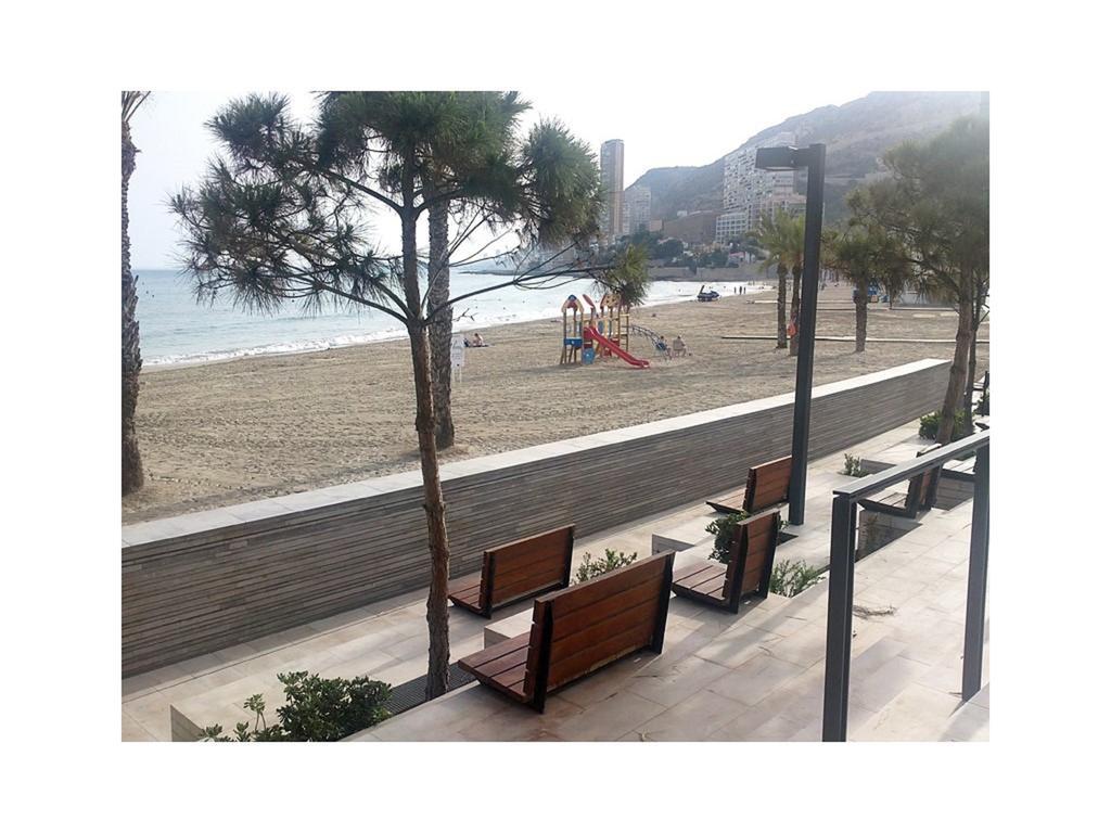 Vistas Al Mar Apartment Alicante Bagian luar foto