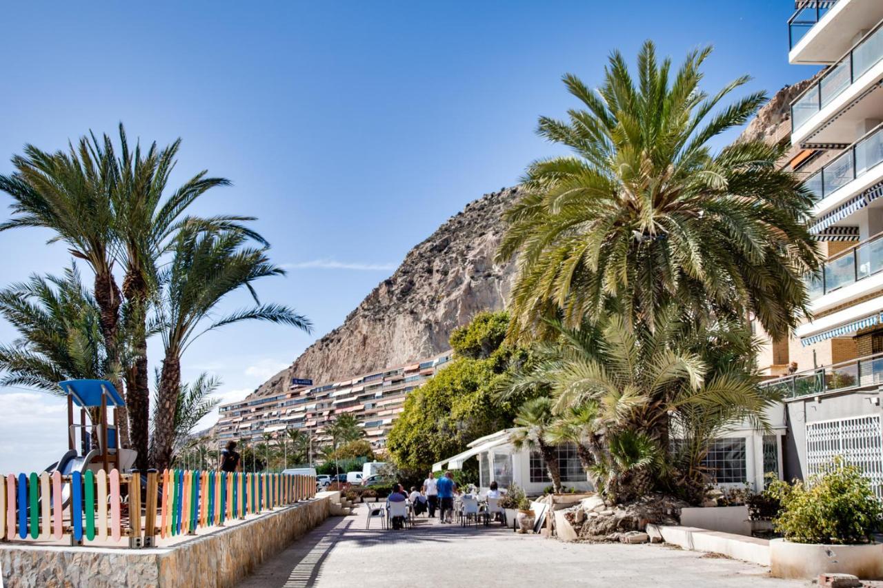 Vistas Al Mar Apartment Alicante Bagian luar foto